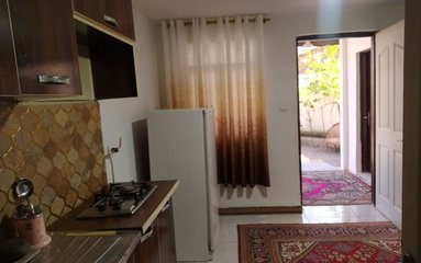 ویلا در شهر رشت (امام زاده هاشم) واقع شده است.