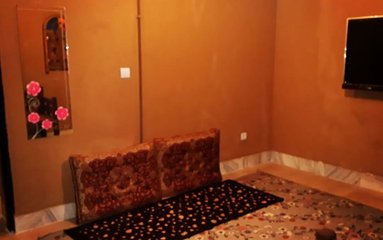 اجاره بوم گردی هفت سواران - واحد آسمان خمین، علی طاهری