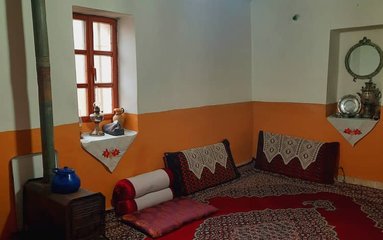 به دلیل موقعیت جغرافیایی، اقامتگاه سیستم سرمایشی ندارد.