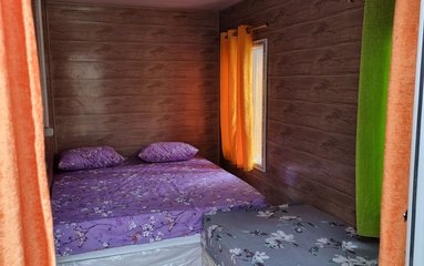یک خوابه حیرت، پیمان حسینی