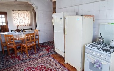 ویلا در شهر شیرگاه واقع شده است.
دسترسی به شیرگاه از شهید اسلامی امکان پذیر است.