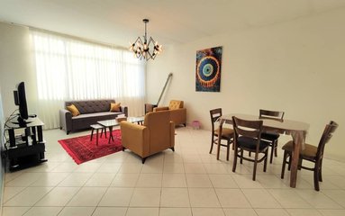 اجاره روزانه آپارتمان دوخوابه دیبا 3 سیدخندان تهران، فاطمه مدنی جم