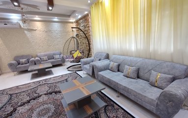 ویلا در شهر بندر انزلی (روستای تربه گوده) واقع شده است.
اقامتگاه در محیطی آرام روستایی و بومی واقع است.
لازم ذکر است ویلا دارای وای فای می باشد