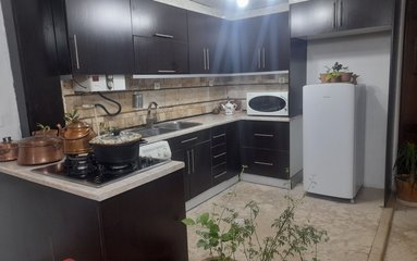 اجاره روزانه آپارتمان یک خوابه سپند نیاوران تهران، مرجان علی اکبری