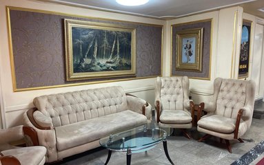 این مجتمع اقامتگاهی در فضایی 1200 متری در تبریز واقع شده است.
تجهیزات و ملزومات اولیه در آشپزخانه مجتمع اقامتگاهی موجود است.
سرویس خواب این اقامتگاه و تخت می باشد.
مجتمع اقامتگاهی دارای وای فای رایگان در لابی برای میهمانان عزیز می باشد.
بافت محله شهری و مسیر دسترسی به اقامتگاه آسفالت می باشد.