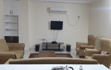 یک خوابه نایت لند 2، قشم