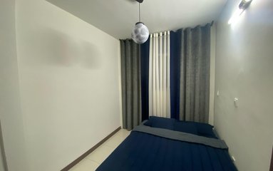 اجاره روزانه آپارتمان یک خوابه باران نواب تهران، علی رفیعیان