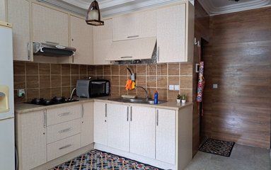 یک خوابه ساحلی پویان، فرزاد یدایی