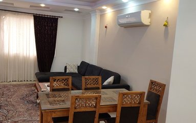 اجاره روزانه آپارتمان یک خوابه تندیس ۱۰ رشت، مهدی امینیان