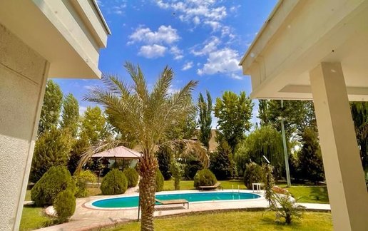 رزرو ویلا چهارخوابه استخردار آبگرم نگارستان