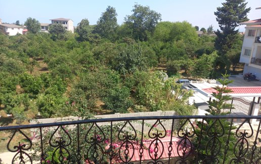 اجاره آپارتمان چهارخوابه استخردار آبگرم برهانی