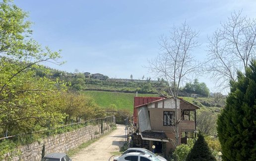 اجاره اقامتگاه سنتی گل باغ باران - واحد یک خوابه گل رز