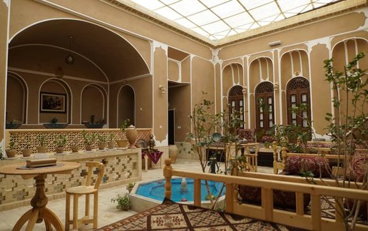 رزرو بوم گردی تاج الملوک - واحد سوسن