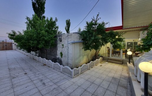 ویلا یک خوابه استخردار آبگرم بارانلو