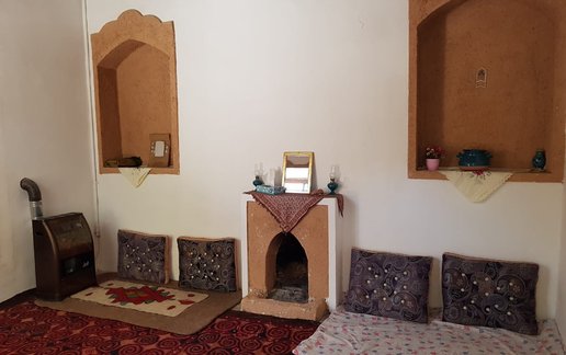 رزرو بوم گردی نی چشمه - واحد بهارخواب