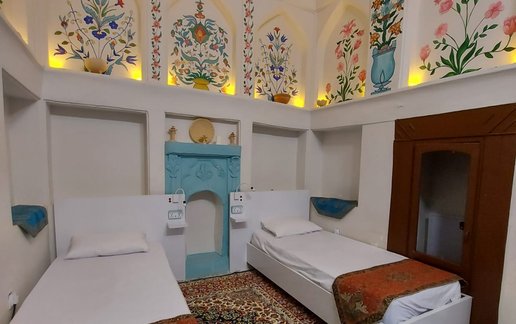 اجاره اقامتگاه سنتی طاها - واحد ۷