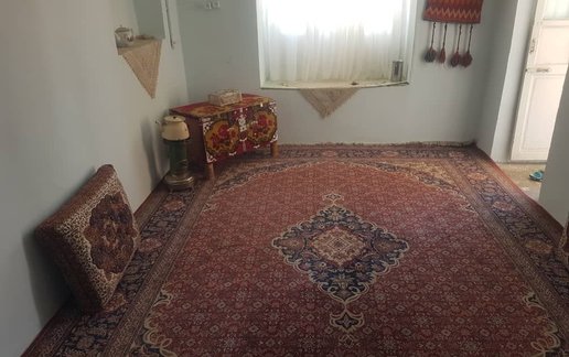 رزرو بوم گردی خونه ایوونی - واحد قالی
