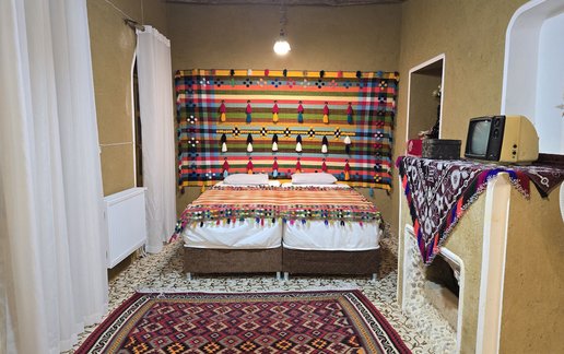 رزرو بوم گردی خونه ایوونی - واحد سه دری