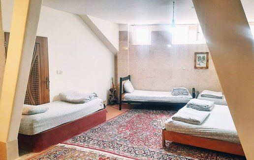 اجاره هاستل کریمان بقایی - واحد ۱۲