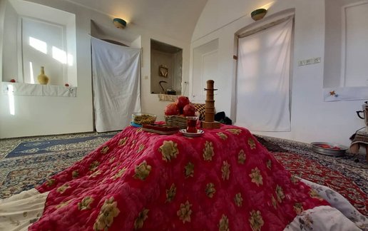اجاره بوم گردی رَف - اتاق اصلی