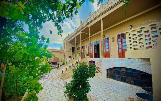 رزرو اقامتگاه سنتی حاج نخعی - واحد مادربزرگ