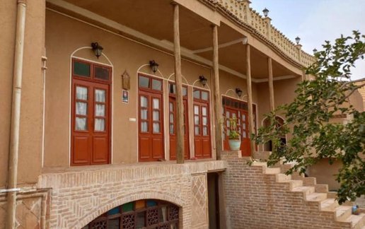رزرو اقامتگاه سنتی حاج نخعی - واحد مادربزرگ