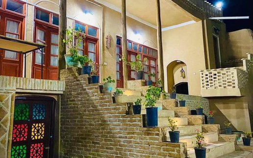 رزرو اقامتگاه سنتی حاج نخعی - واحد مادربزرگ