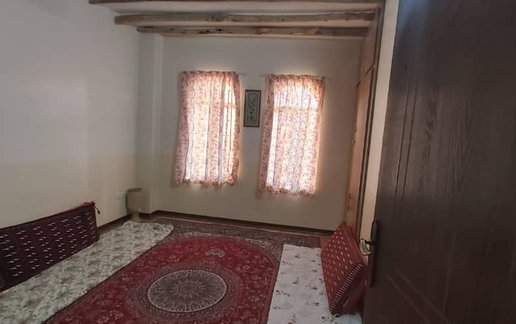 رزرو ویلا دوخوابه عمارت راز
