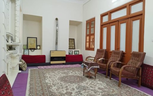 رزرو اقامتگاه سنتی حاج نخعی - واحد پدربزرگ