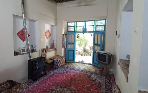 اجاره بوم گردی سرای کربلایی فریدون - واحد خوش نشین ۳