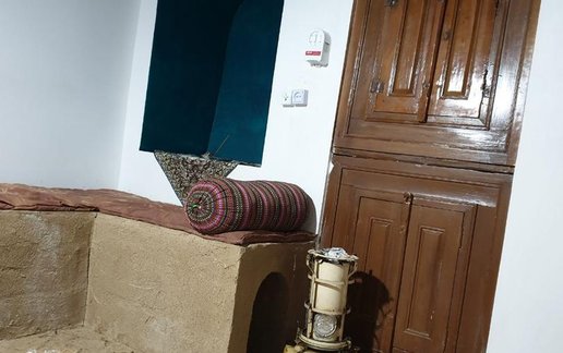 اجاره بوم گردی قلعه تاریخی کریم خان - واحد جهانشاه خان ۲