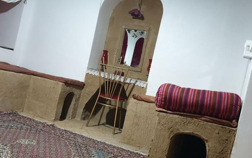 اجاره بوم گردی قلعه تاریخی کریم خان - واحد جهانشاه خان ۲