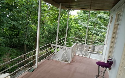 رزرو کلبه دوخوابه سنتی گل سرخ