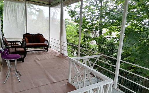 رزرو کلبه دوخوابه سنتی گل سرخ
