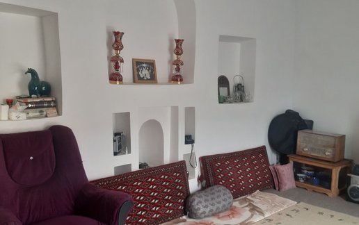 اجاره اقامتگاه سنتی خونه خاکی - واحد نشیمن