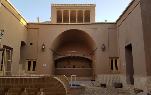 رزرو بوم گردی سه خوابه گل پری