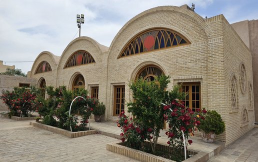 اجاره بوم گردی عمارت حاکم 1 - واحد شیرین و فرهاد