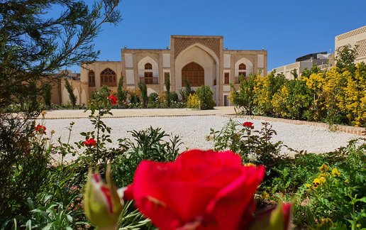 رزرو بوم گردی عمارت حاکم 1 - واحد گوهربانو