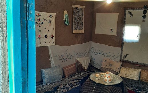 بوم گردی حاج عطا - واحد گلایل