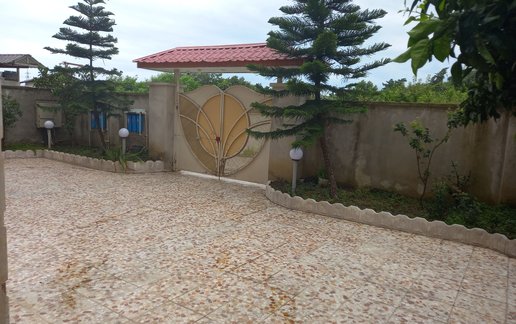 اجاره آپارتمان چهارخوابه استخردار آبگرم برهانی
