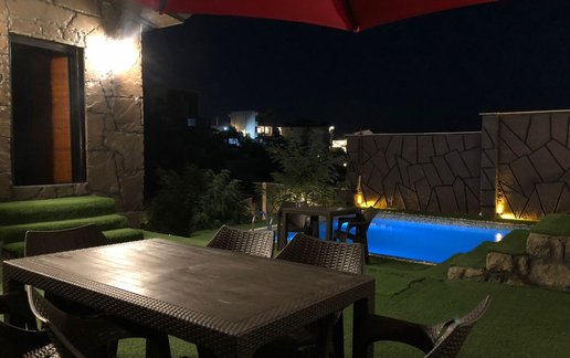 رزرو ویلا دوخوابه استخردار ابگرم خانه سبز