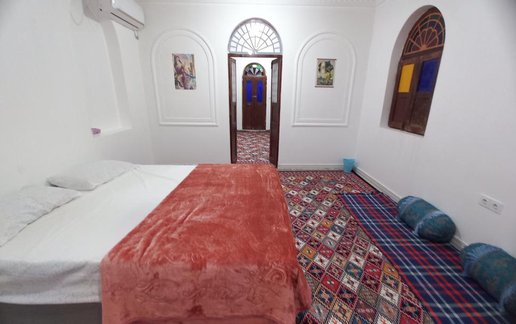 اجاره بوم گردی سرای بابا حاجی - واحد مجلسی