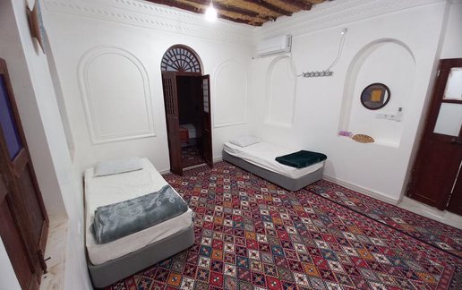 اجاره بوم گردی سرای بابا حاجی - واحد مجلسی