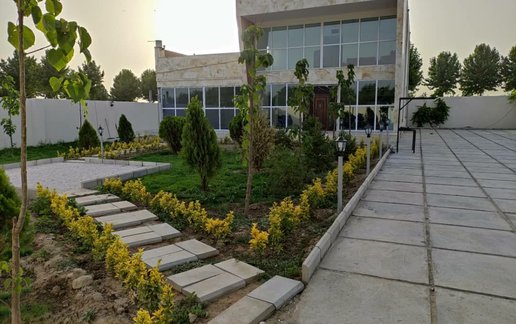 رزرو ویلا چهارخوابه استخردار آبگرم گلبرگ ۱