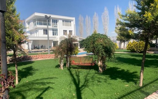 رزرو ویلا چهارخوابه استخردار آبگرم نگارستان
