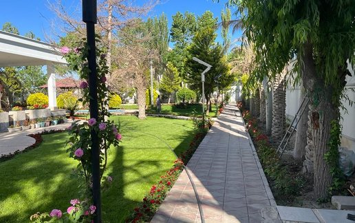رزرو ویلا چهارخوابه استخردار آبگرم نگارستان