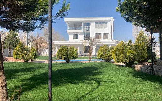رزرو ویلا چهارخوابه استخردار آبگرم نگارستان