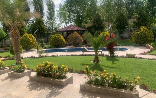 رزرو ویلا چهارخوابه استخردار آبگرم نگارستان