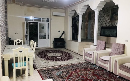 اجاره ویلا سه خوابه باغ خاکشور