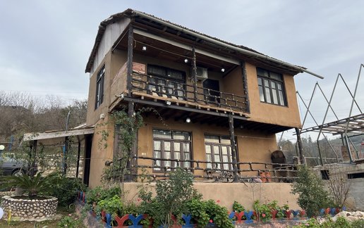 اجاره اقامتگاه سنتی گل باغ باران - واحد گل یاس